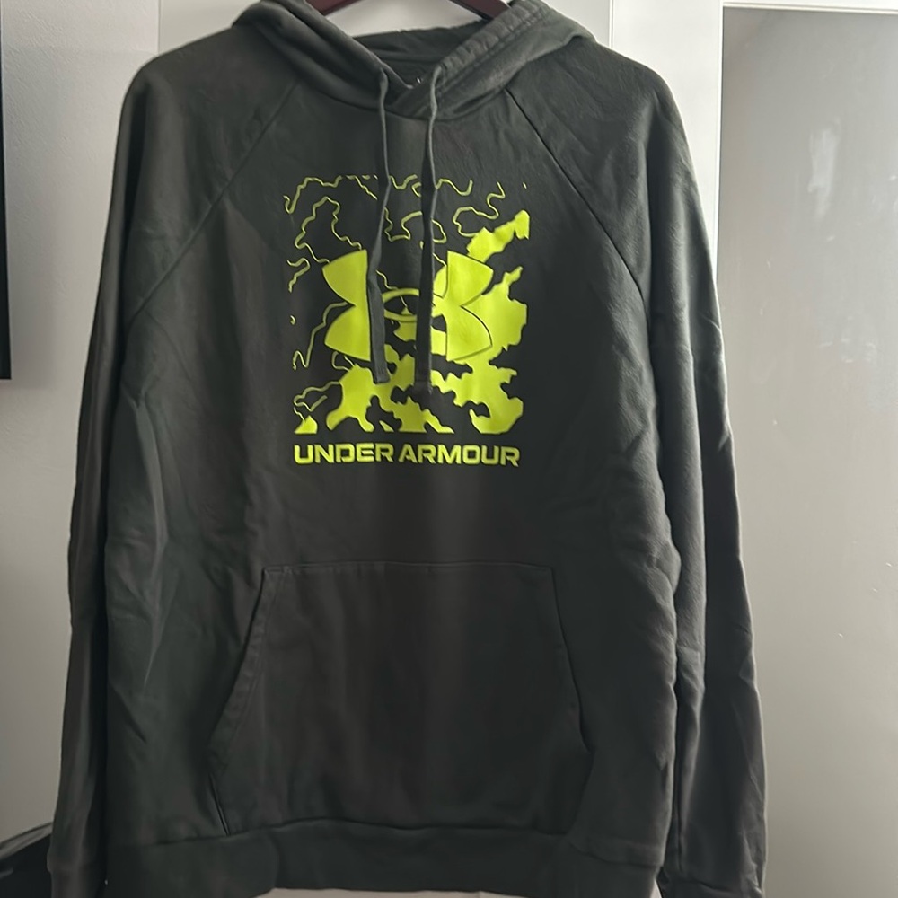 Men’s Under Armour Pullover Hoodie